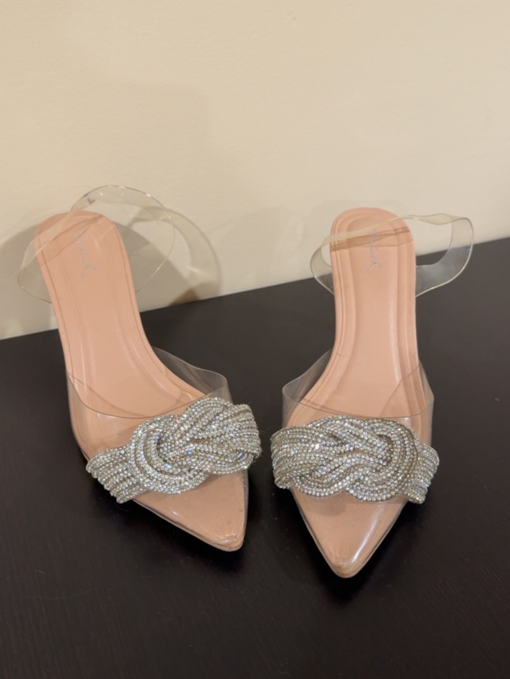 Lane 201 Enchanted Eve Clear Rhinestone Bow Heels Nude Size 8.5
